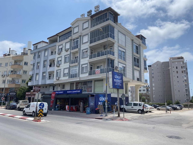 LARA ÇAĞLAYAN MAHALLESİNDE 3+1 130m2 SATILIK DAİRE.
