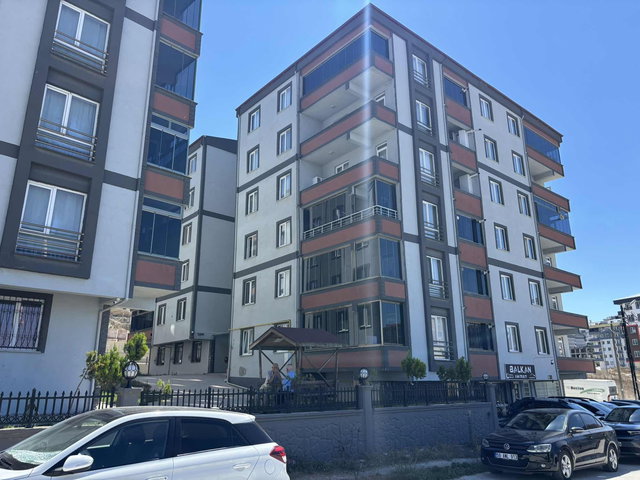 FA ÖZBİR'DEN ÇERKEZKÖY İSTASYON'DA HAZIR KİRACILI 2+1 DAİRE..