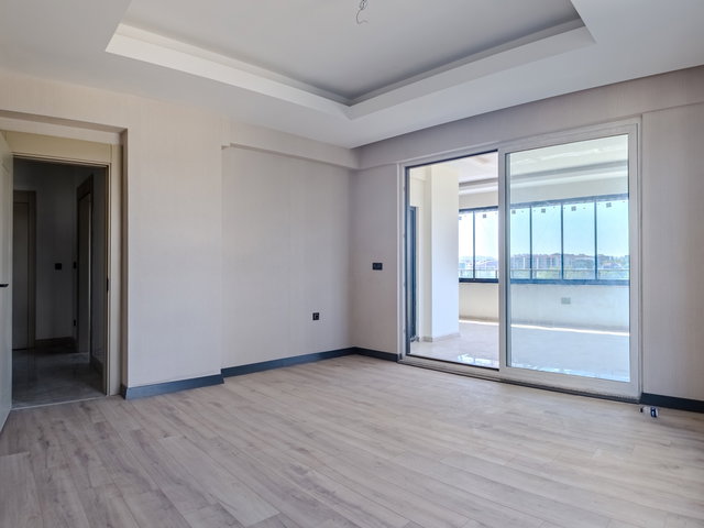 OSMANGAZİ'DE PANORAMİK ŞEHİR MANZARALI ULTRA LÜKS 3+1 DAİRE