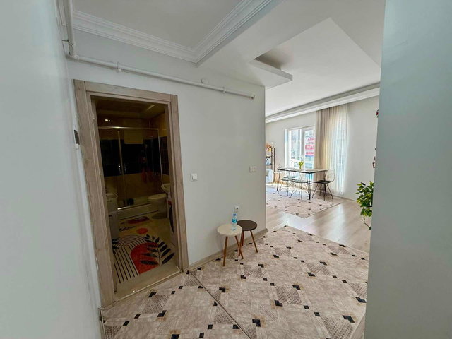 VAN AVM YANI SATILIK 1+1 TERASLI DAİRE