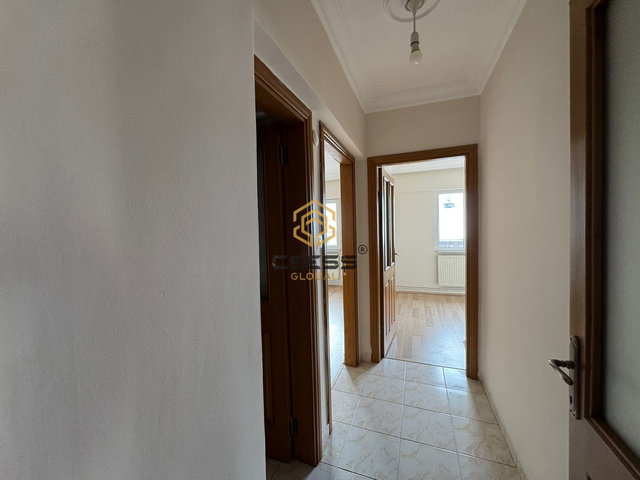 ÇEKMEKÖY MERKEZDE 3+1 SİTE İÇİ MASRAFSIZ SATILIK DAİRE
