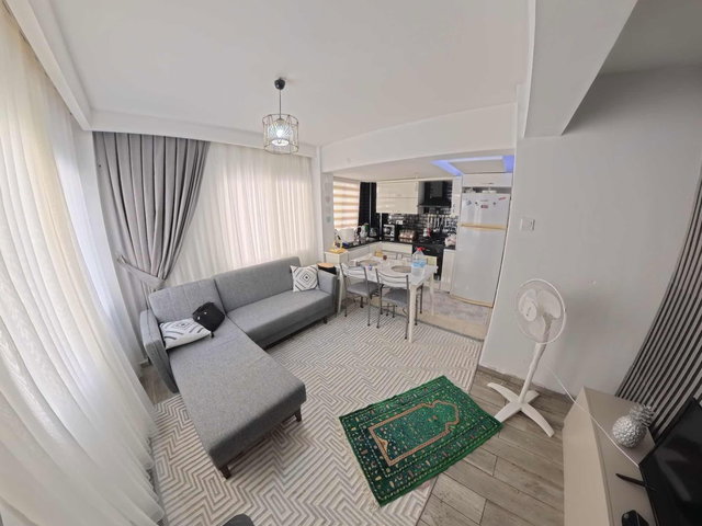 ALAYBEY'DE | KÖŞE 1+1 | TADİLATLI | SAHİLE 240 Metre