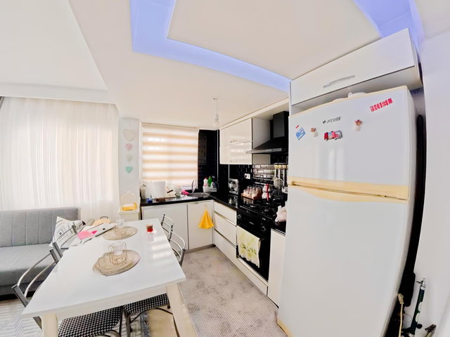 ALAYBEY'DE | KÖŞE 1+1 | TADİLATLI | SAHİLE 240 Metre