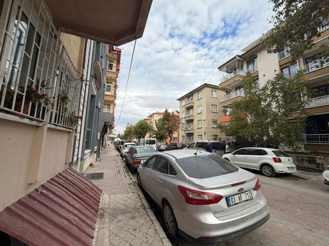 TURKUAZ EMLAK'TAN CUM. MAH. SATILIK BAKIMLI 3+1 FIRSAT DAİRE