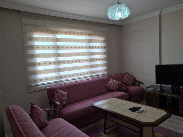 CARŞI MERKEZDE 90M2 2+1 ODA SATILIK DAİRE