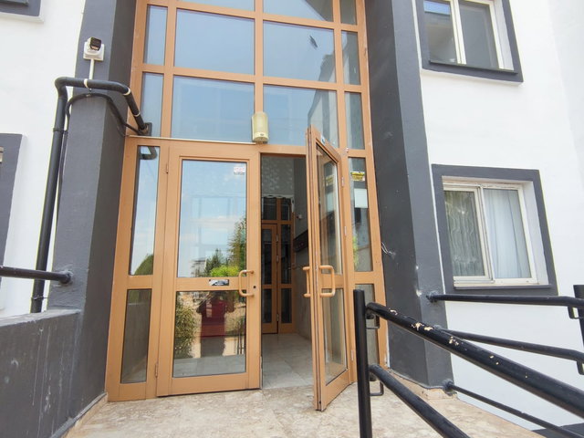 TOKİDE HER ŞEYİ SIFIR, KOMBİLİ, AYRI MUTFAKLI MODERN 2+1 ARAKAT
