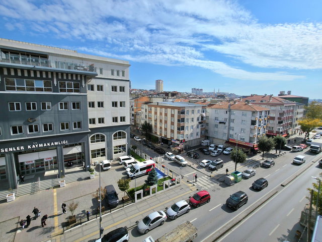 KULE'den | Esenler Kaymakamlığı Karşısı, Önü Açık 3+1 Teraslı