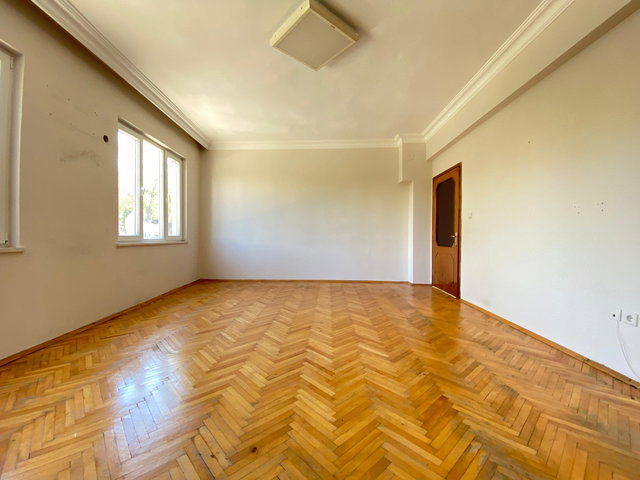 ESKİ LARA BİLEM OTEL KARŞI SOKAĞINDA I KATTA 2+1 KİRALIK DAİRE
