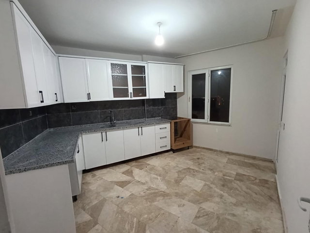 TURGUT REİSTE SİTE İÇİ BAĞIMSIZ MUTFAKLI 3+1 GENİŞ SATILIK DAİRE
