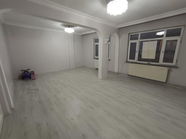 UZEMAR'DAN BAĞCILAR DEMİRKAPI'DA KİRALIK 3+1 120 METREKARE