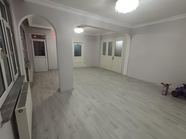 UZEMAR'DAN BAĞCILAR DEMİRKAPI'DA KİRALIK 3+1 120 METREKARE