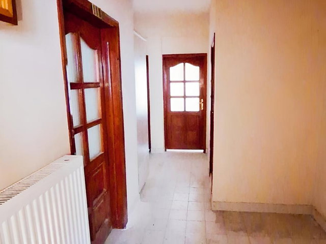 YUSUF USTA GAYRİMENKUL'DEN MERKEZİ KONUMDA 2+1 KİRALIK DAİRE