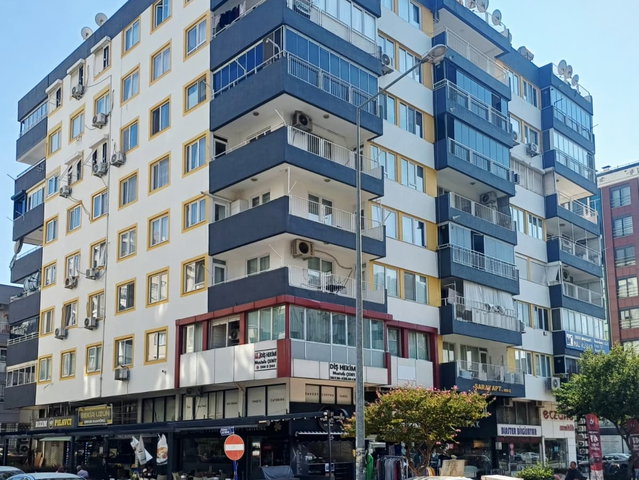 Altındağ Mah. 3+1 Asansörlü Arakat Merkezi Konumda Satılık Daire