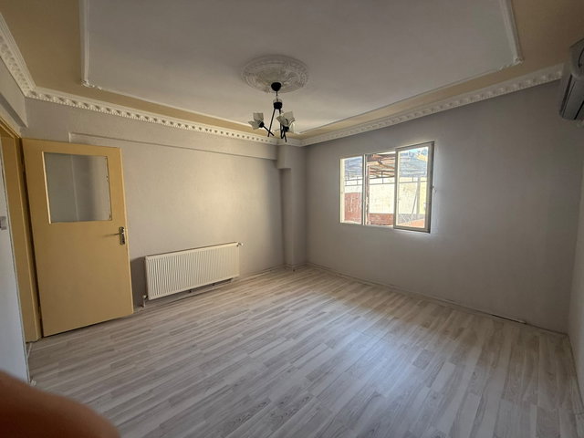 HARMONİ'DEN BAYRAKLI ADALET MAHALLESİNDE, DOĞALGAZLI KİRALIK 2+1