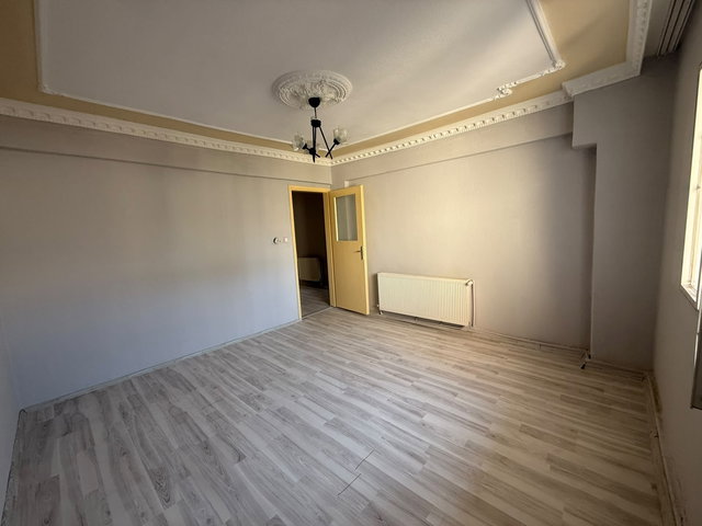 HARMONİ'DEN BAYRAKLI ADALET MAHALLESİNDE, DOĞALGAZLI KİRALIK 2+1