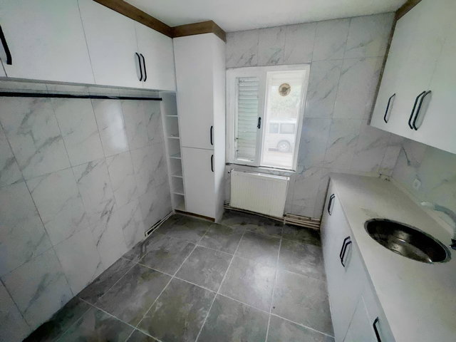 NOVUSS GAYRİMENKUL\MENDERES CAD.PARALELİ TADİLATLI KİRALIK 3+1