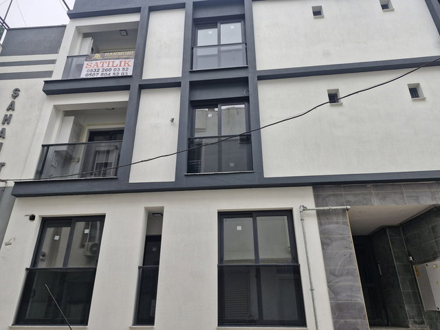 ÇİĞLİ BALATÇIK MAH.MERKEZİ KONUMDA FIRSAT 62M2 KİRALIK 1+1