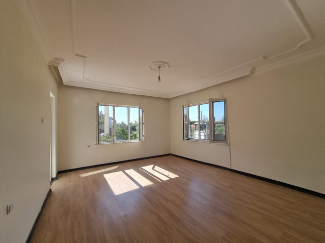 Ermenek Kültür Çadırı Yakını 1+1 Giriş Daire