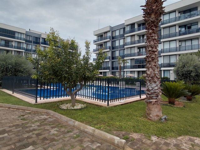 Port Antalya Da Havuz Jenaratör Otopark Eşyalı Kiralık 2+1 85m2