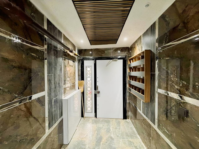 FA ÖZBİR'DEN MERKEZİ KONUMDA CAMBALKONLU İSKANLI 2+1 DAİRE