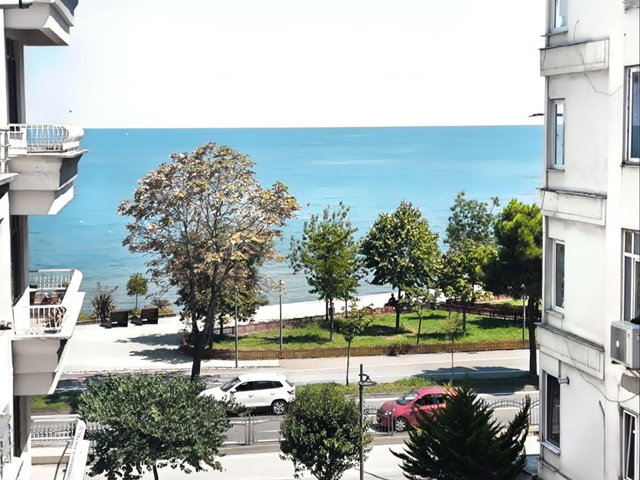 Deniz Manzaralı - Şehir merkezinde - 3+1 Kiralık - Eşyasız