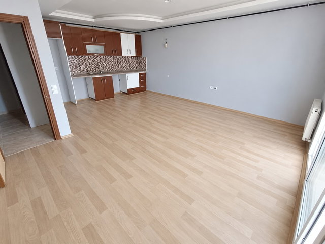 2.ÇEVREYOLU ÜZERİ KÜLTÜR MERKEZİ ÇAPRAZI SATILIK 2+1 DOĞALGAZLI