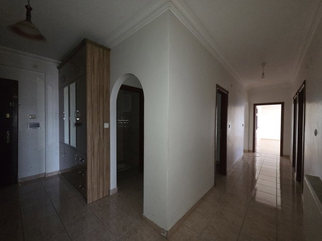 MERKEZİ KONUMDA SİTEDE OTOPARKLI MANZARALI 3+1 KİRALIK DAİRE