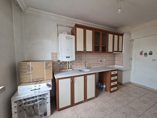 MERKEZİ KONUMDA SİTEDE OTOPARKLI MANZARALI 3+1 KİRALIK DAİRE