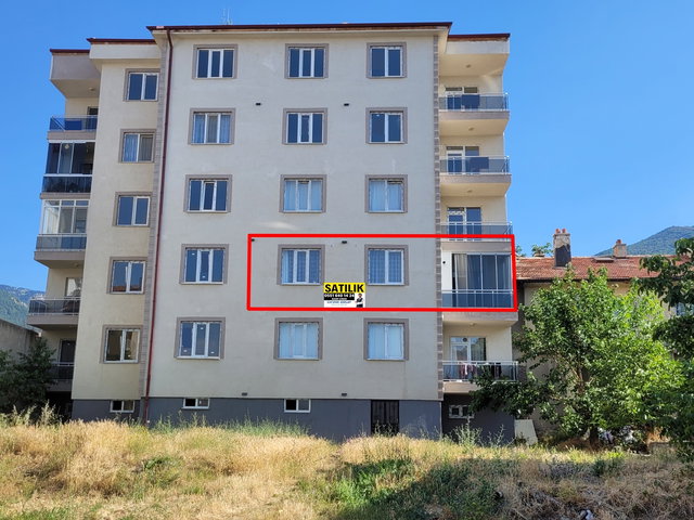 ÇINAR GRUP'DAN ÇAY ÇARŞI MERKEZİNDE SATILIK 3+1 FIRSAT DAİRE