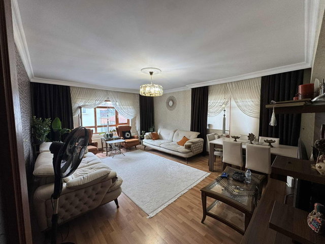 KEÇİÖREN'DE MERKEZİ KONUMDA ULAŞIMI KOLAY 3+1 KİRALIK DAİRE