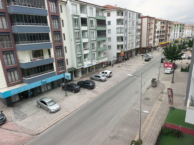 PEX ANKA'DAN HASANBEY ANA CADDE ÜZERİ KİRALIK 3+1 DAİRE