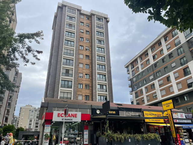 ODAK EMLAK'tan Göztepe'de Manzaralı Teraslı Geniş 5+2 Dubleks