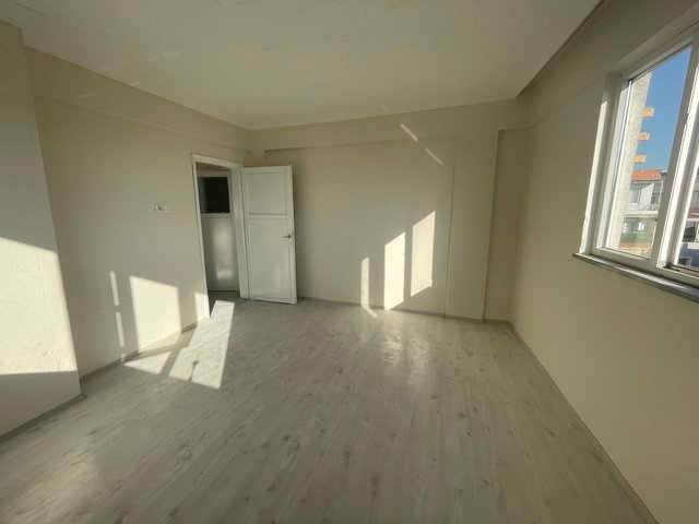 BURSA KILIÇ TAN ORTABAĞLAR MERKEZDE KİRALIK 4.KATTA 2+1 DAİRE