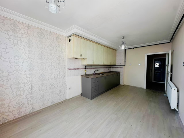 HUZUREVLERİ MAH OKULLAR BÖLGESİ BULVAR ÜZERİ KİRALIK 3+1 DAİRE