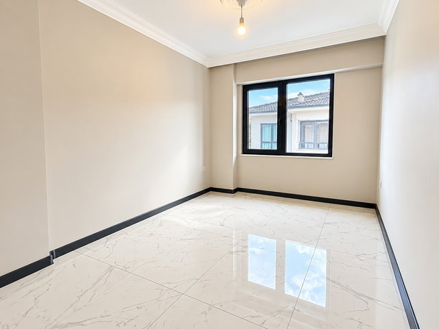 AKYAZI'DA SATILIK 2+1 DAİRE