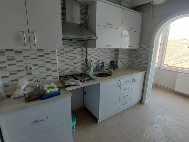 YENİ CAMİ MERKEZDE 120M2 BÜYÜK 2+1 SATILIK DAİRE KREDİYE UYGUN