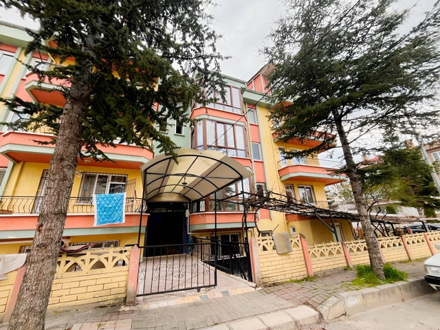 TURKUAZ EMLAKTAN FATİH MAHALLESİNDE KİRALIK 3+1 DAİRE