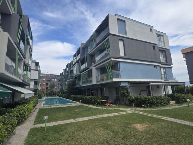 Studio City 5'de Kiralık Arakat Eşyalı 1+1 Daire