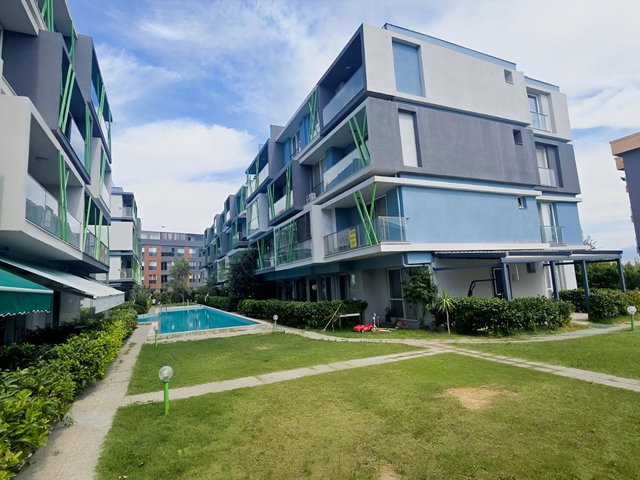 Studio City 5'de Kiralık Arakat Eşyalı 1+1 Daire