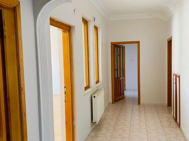 ÇARŞI MERKEZİNDE 3+1 İÇİ YAPILI KİRALIK DAİRE