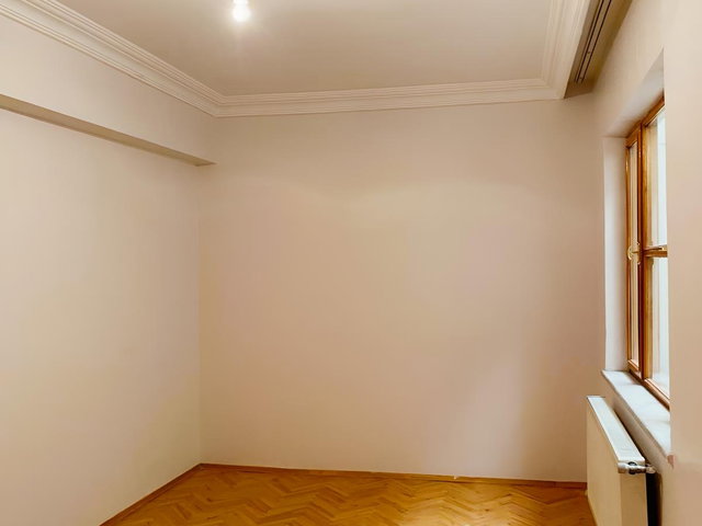 ÇARŞI MERKEZİNDE 3+1 İÇİ YAPILI KİRALIK DAİRE