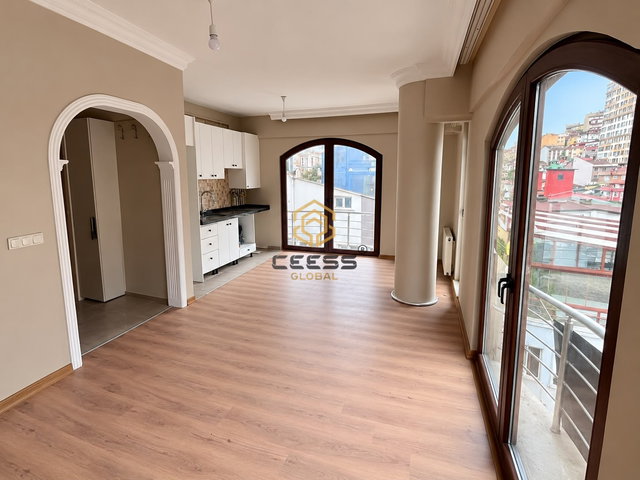 GALATA DERESİ CADDESİNDE, AYDINLIK 5+1 SATILIK DUBLEKS DAİRE