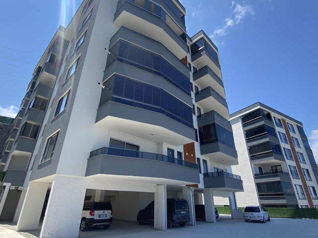TURYAP TRABZON-YILDIZLIDA SATILIK KİRACILI 2+1 SIFIR DAİRE