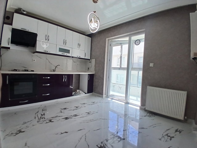 FERİDUNÇELİK'DE CADDE YAKINI ÇİFT GİRİŞLİ FULLYAPILI 6+1 DUBLEX