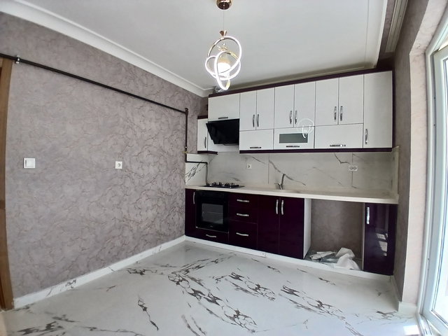 FERİDUNÇELİK'DE CADDE YAKINI ÇİFT GİRİŞLİ FULLYAPILI 6+1 DUBLEX