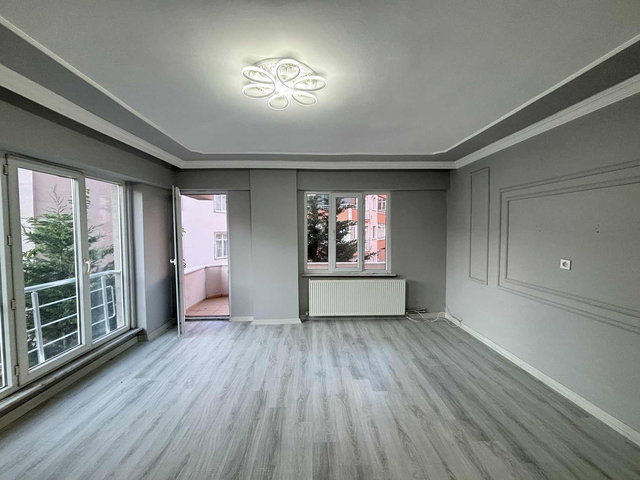 FA ÖZBİR'DEN ÇERKEZKÖY MERKEZİ KONUM 120 M2 ARA KAT 3+1 DAİRE...