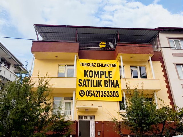 TURKUAZ EMLAK'TAN NAZMİ SAATÇİ MAHALLESİNDE SATILIK KOMPLE BİNA