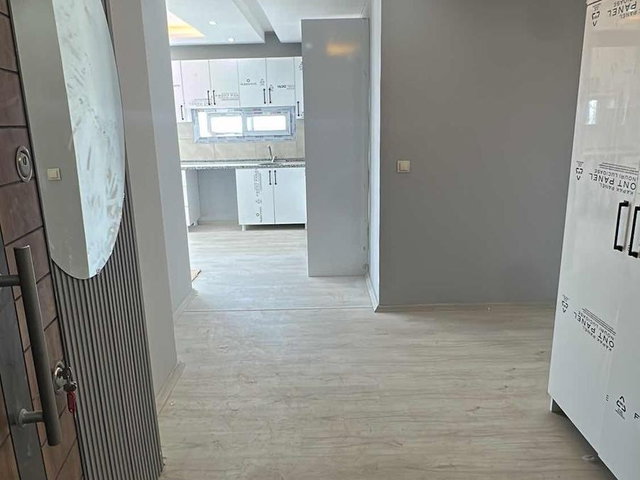 REMAY'DAN YÜZÜNCÜYIL'DA SATILIK 3+1 A.MUTFAK DAİR E.BANYO G.ODA