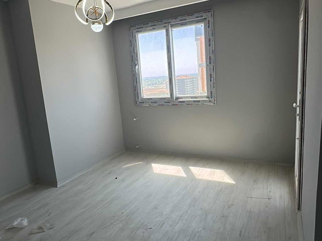 REMAY'DAN YÜZÜNCÜYIL'DA SATILIK 3+1 A.MUTFAK DAİR E.BANYO G.ODA