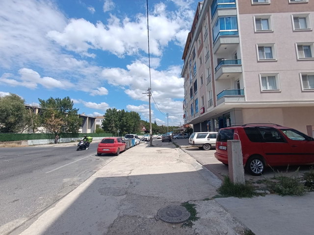 AKGÜL YATIRIMDAN OKULLAR BÖLGESİNDE KİRALIK DAİRE 2+1